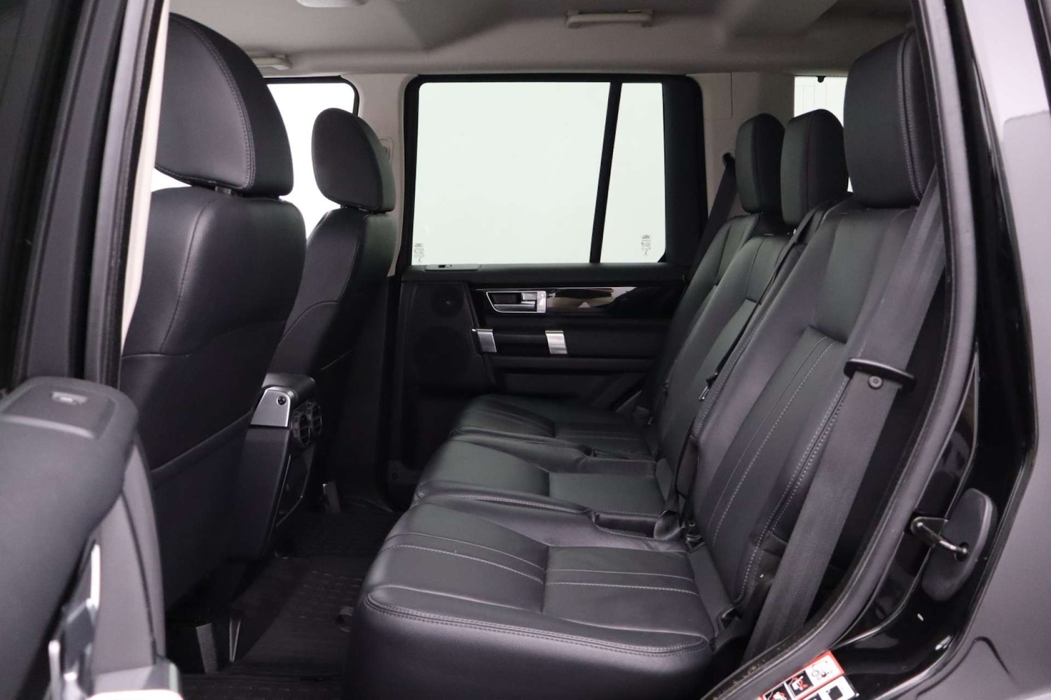 Used Land Rover Discovery 2015 for sale - 76182658: Photo 14