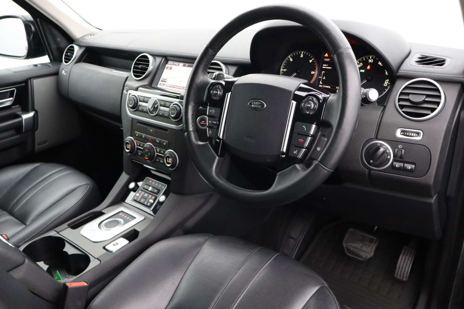 Used Land Rover Discovery 2015 for sale - 76182658: Photo 15