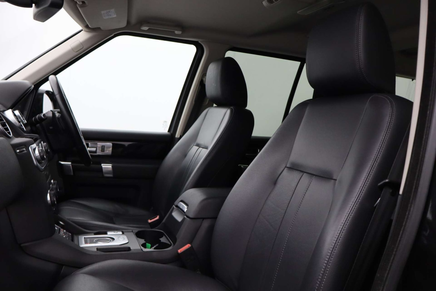 Used Land Rover Discovery 2015 for sale - 76182658: Photo 52
