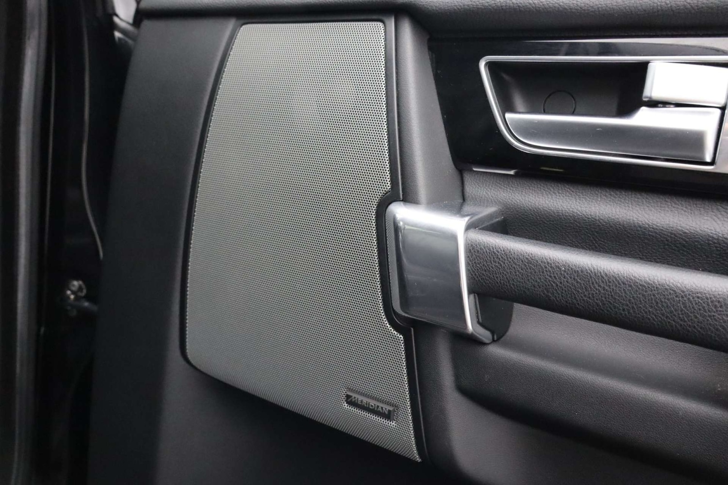 Used Land Rover Discovery 2015 for sale - 76182658: Photo 53