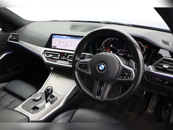 Used BMW 3 Series 2019 for sale - 77903135: Photo