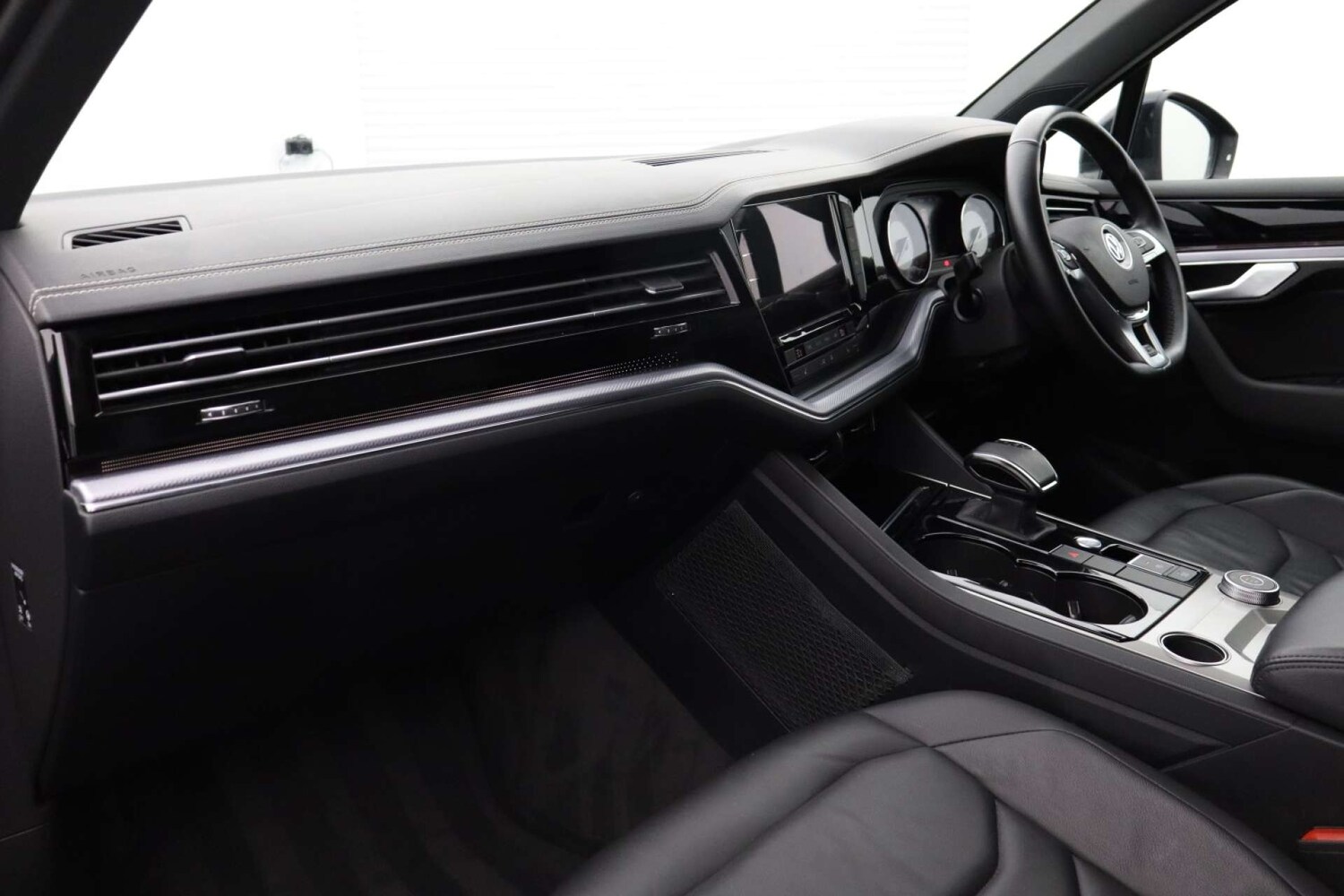 Used Volkswagen Touareg 2019 for sale - 76182669: Photo 29