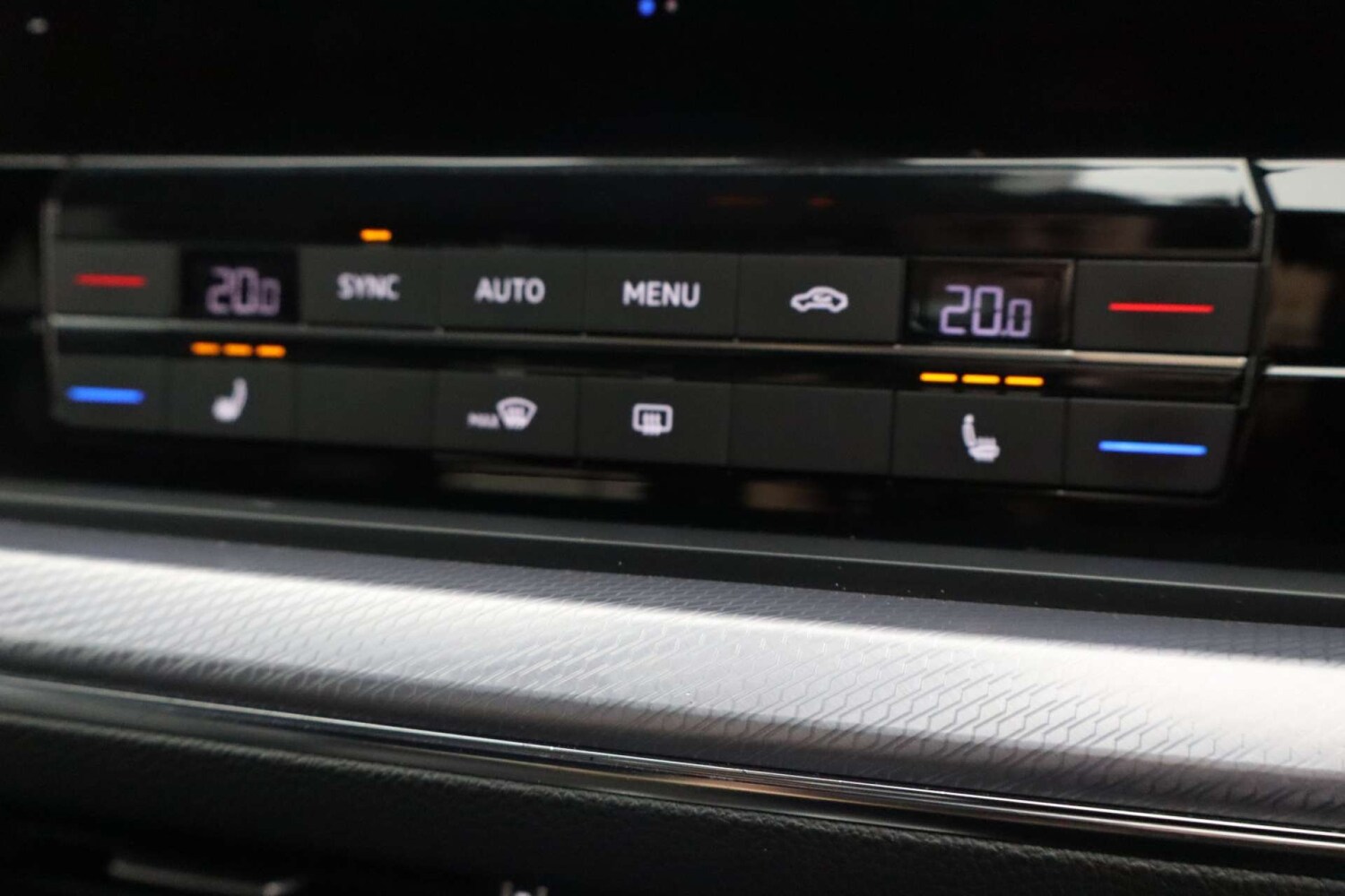 Used Volkswagen Touareg 2019 for sale - 76182669: Photo 45