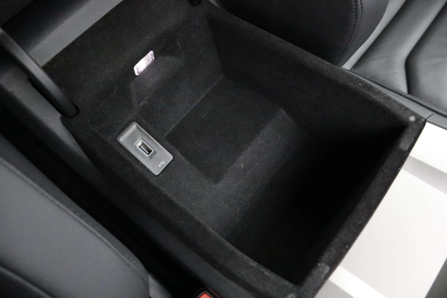 Used Volkswagen Touareg 2019 for sale - 76182669: Photo 51