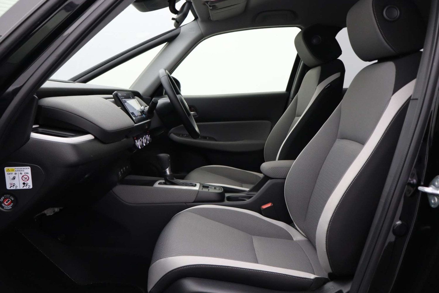 Used Honda Jazz 2023 for sale - 76601750: Photo 11