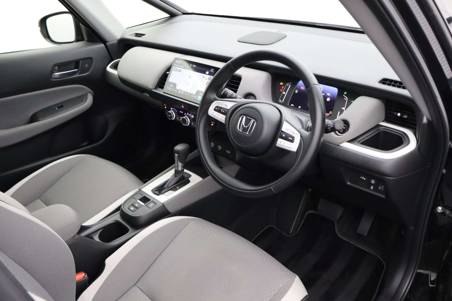 Used Honda Jazz 2023 for sale - 76601750: Photo 12