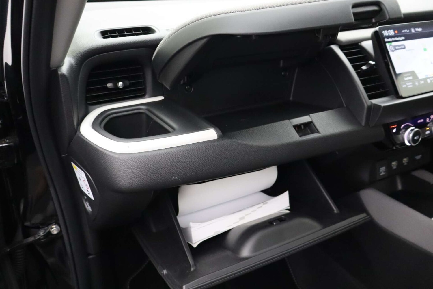 Used Honda Jazz 2023 for sale - 76601750: Photo 29