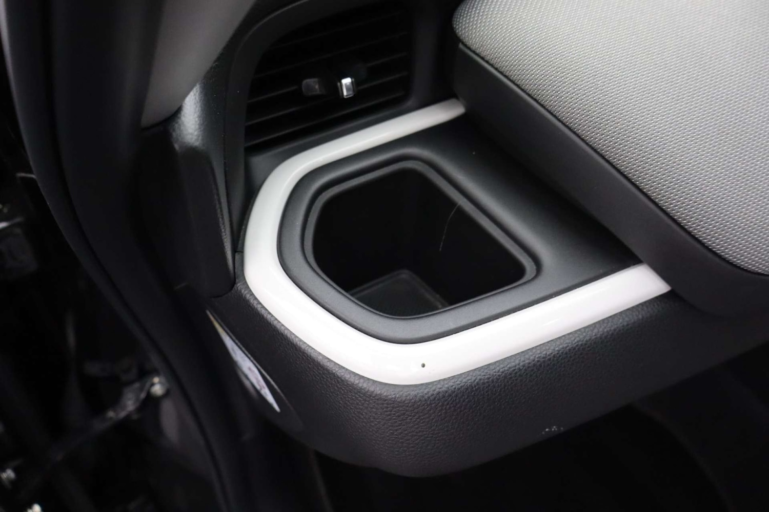 Used Honda Jazz 2023 for sale - 76601750: Photo 31