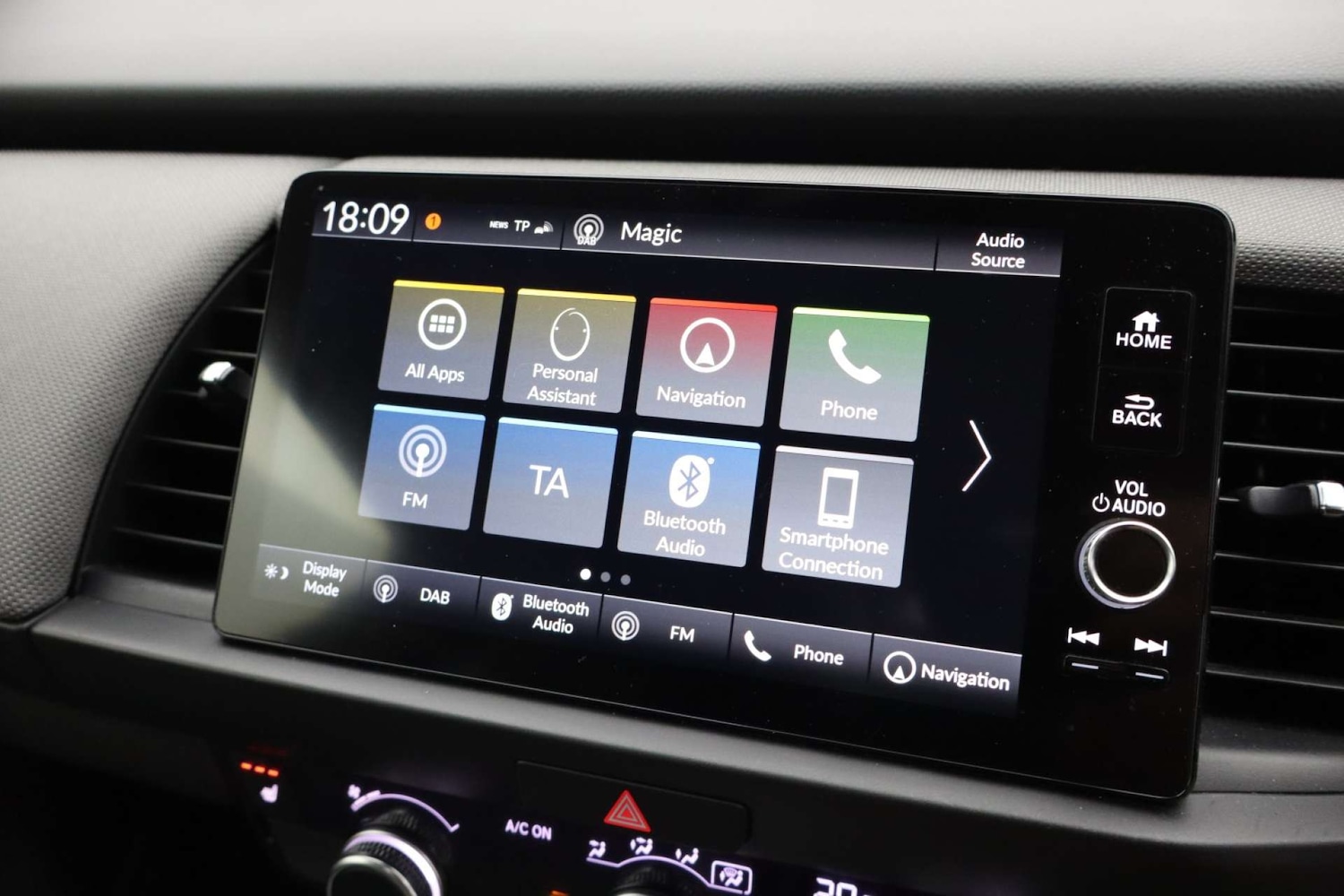 Used Honda Jazz 2023 for sale - 76601750: Photo 41