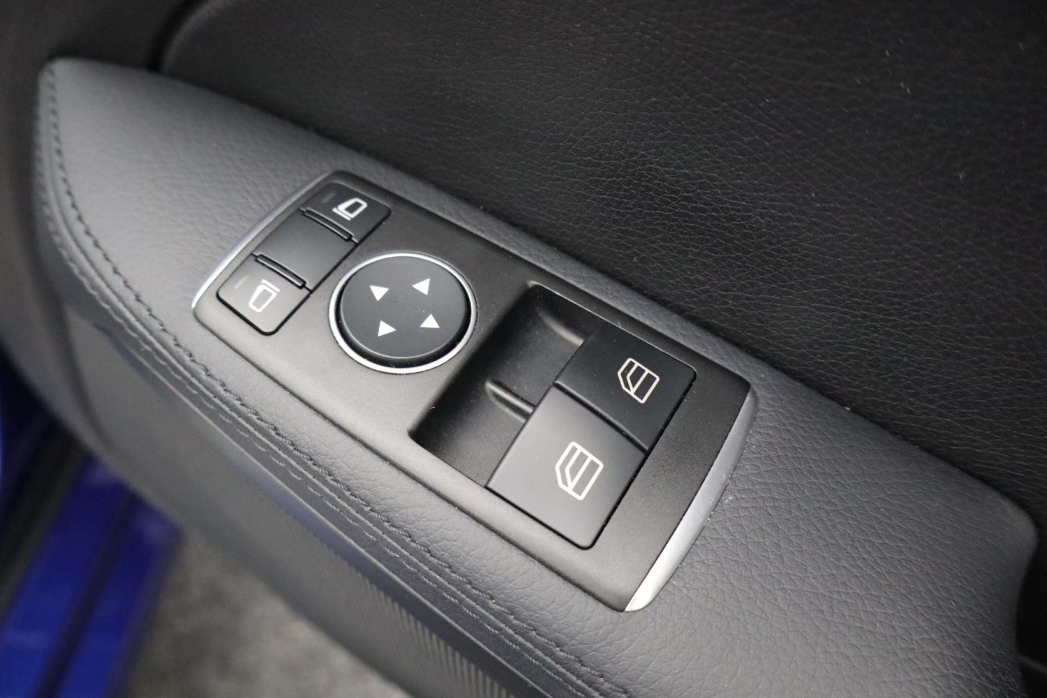 Used Mercedes-Benz SLC 2017 for sale - 76618138: Photo 19