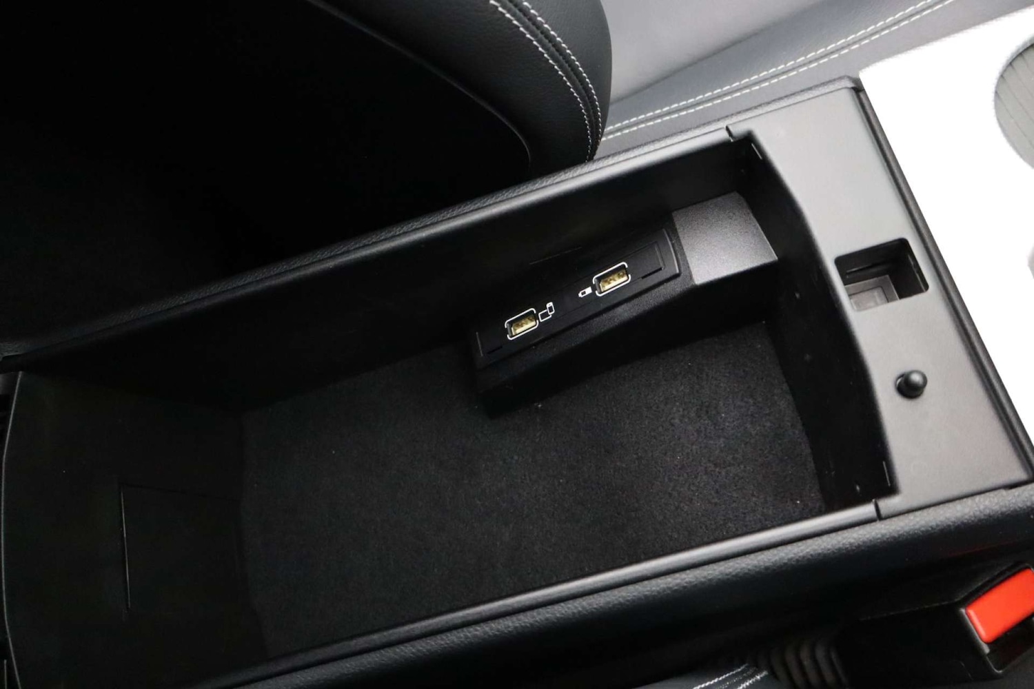 Used Mercedes-Benz SLC 2017 for sale - 76618138: Photo 40