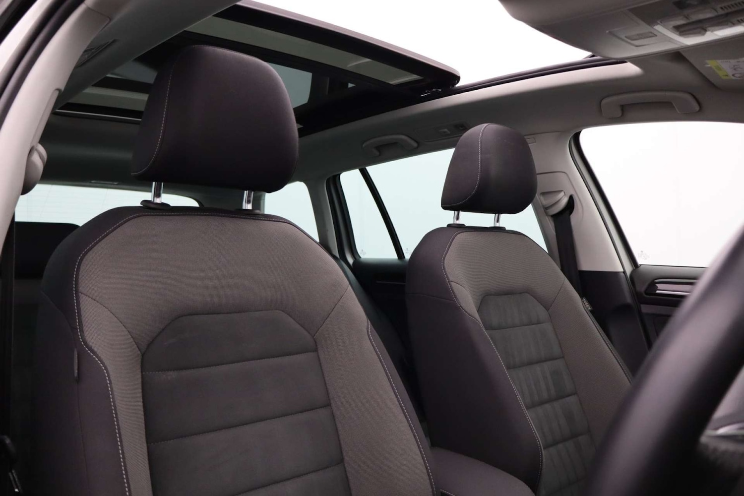 Used Volkswagen Golf 2020 for sale - 76741535: Photo 13