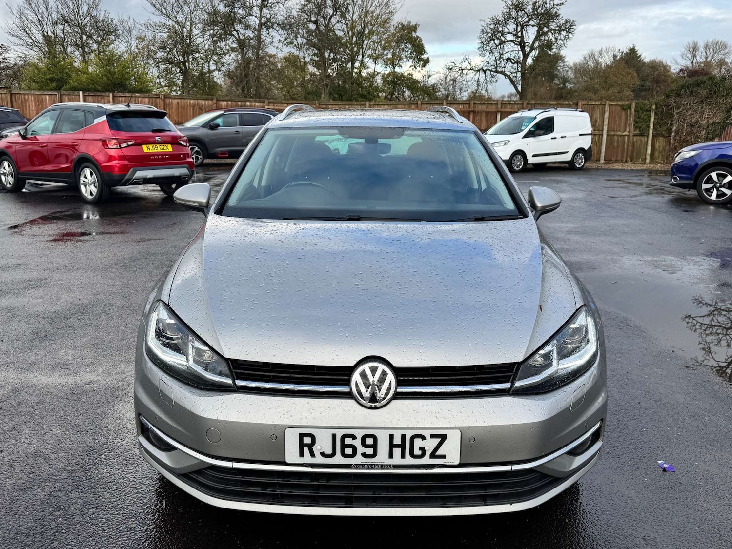 Used Volkswagen Golf 2020 for sale - 76741535: Photo 2