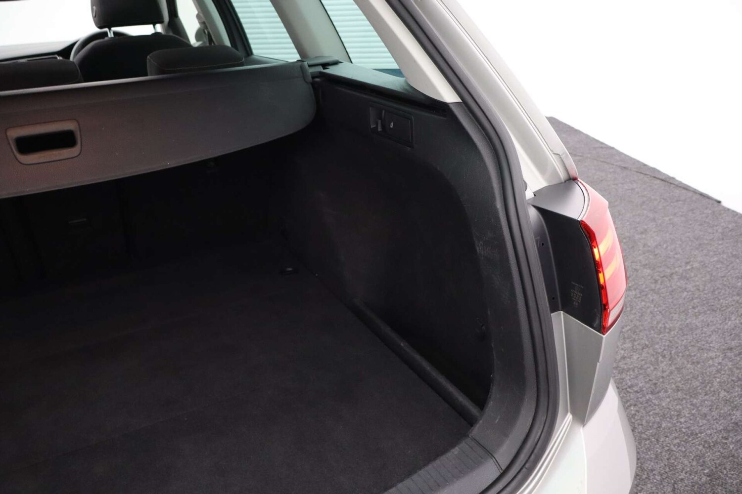 Used Volkswagen Golf 2020 for sale - 76741535: Photo 26