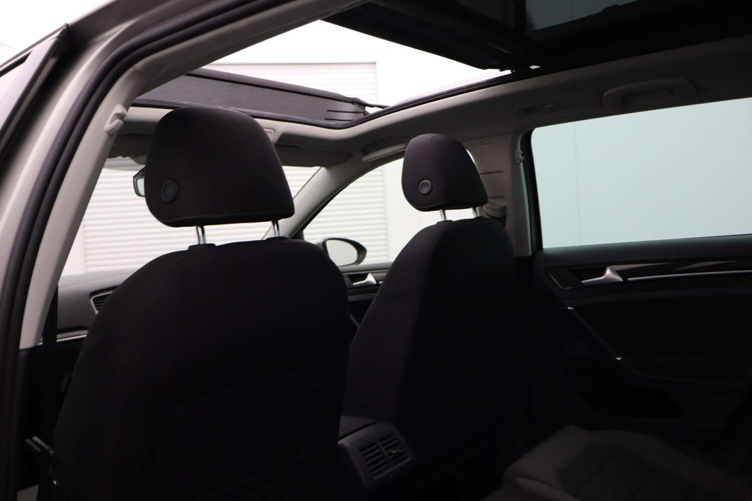 Used Volkswagen Golf 2020 for sale - 76741535: Photo 29