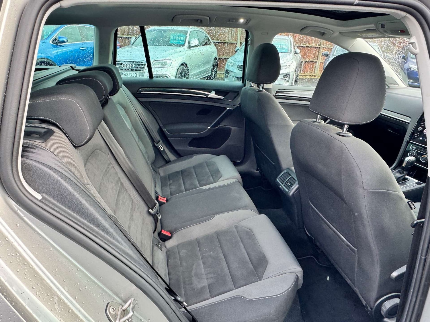 Used Volkswagen Golf 2020 for sale - 76741535: Photo 8