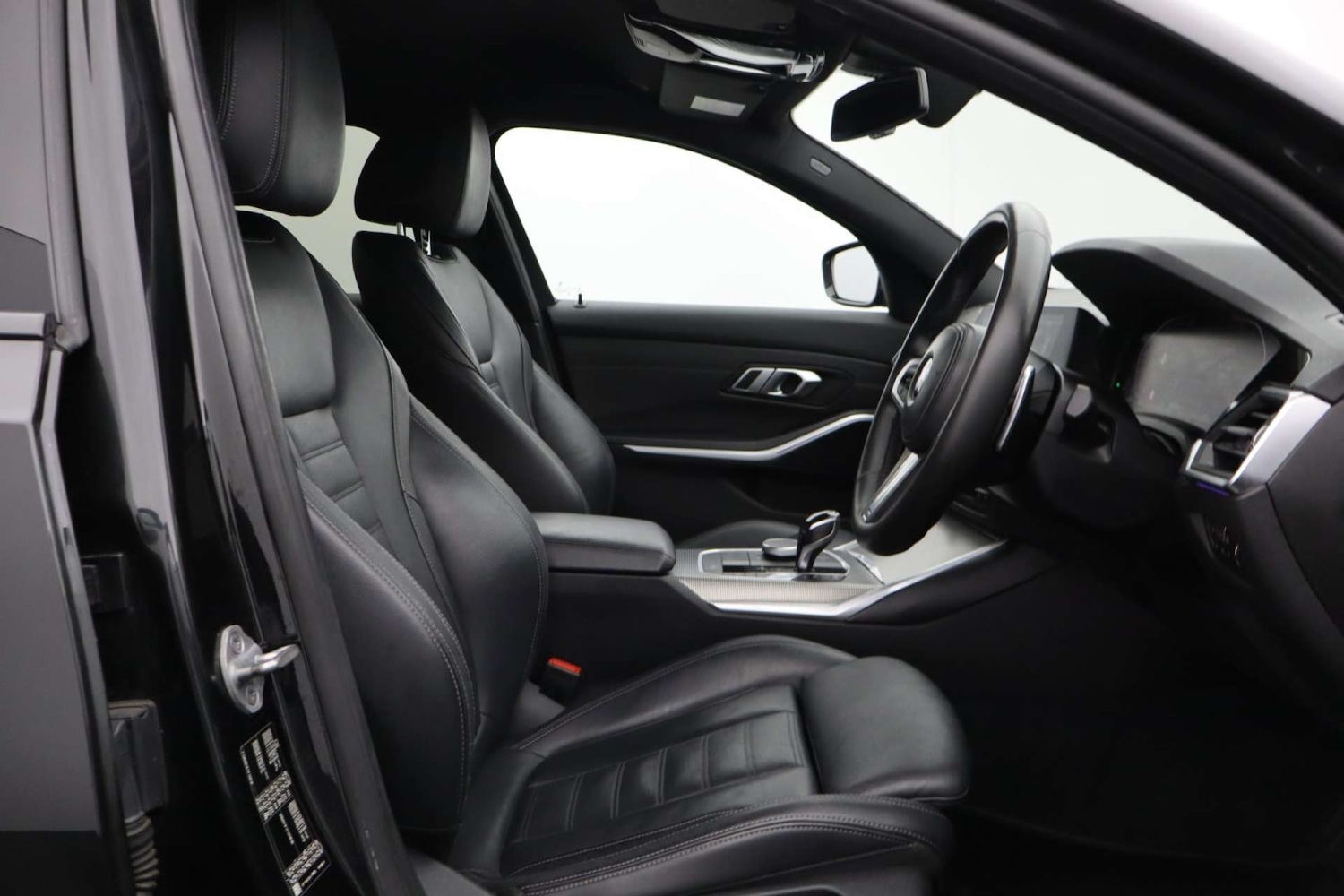 Used BMW 3 Series 2020 for sale - 76507178: Photo 2