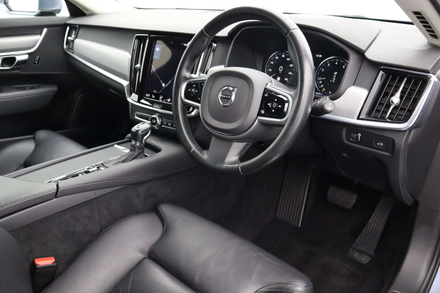 Used Volvo V90 2019 for sale - 76182703: Photo 12