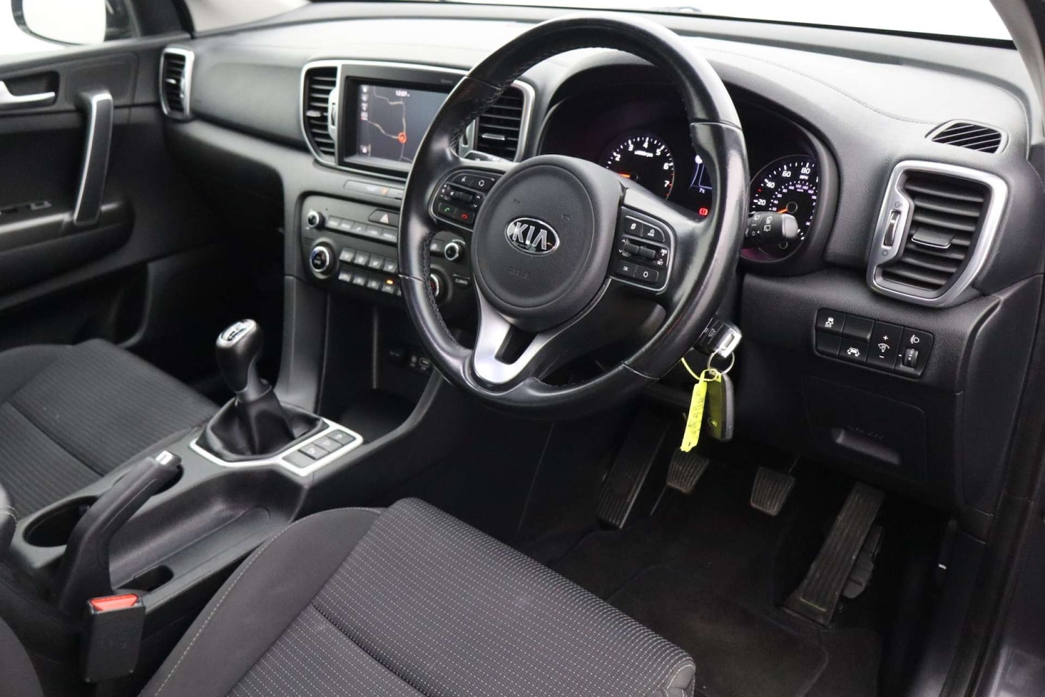 Used Kia Sportage 2018 for sale - 77621915: Photo 2