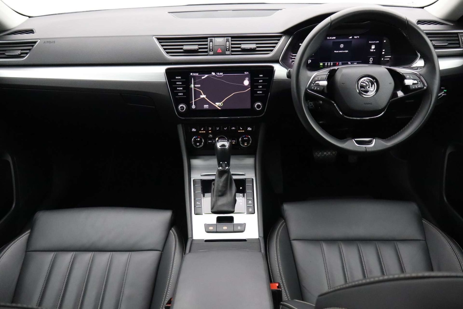 Used Skoda Superb 2023 for sale - 76182610: Photo 11