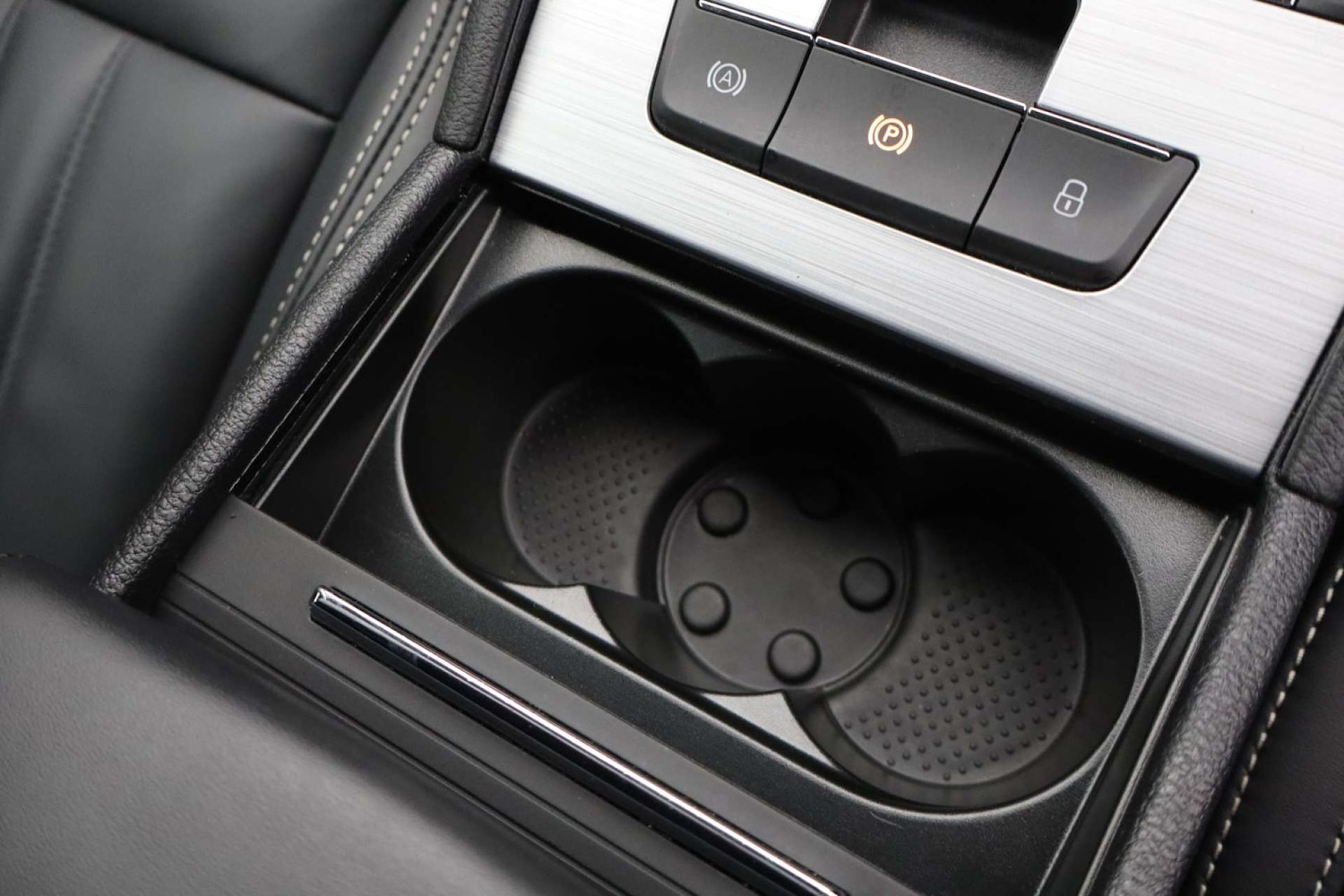 Used Skoda Superb 2023 for sale - 76182610: Photo 40