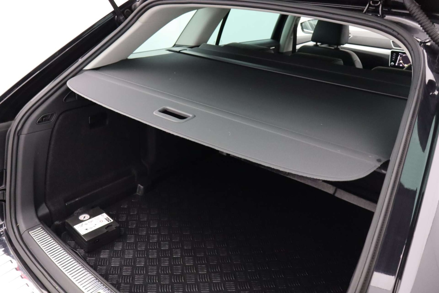 Used Skoda Superb 2023 for sale - 76182610: Photo 47