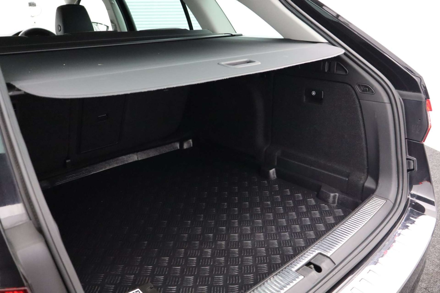 Used Skoda Superb 2023 for sale - 76182610: Photo 48