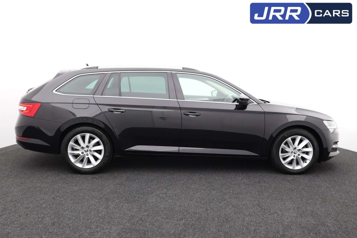 Used Skoda Superb 2023 for sale - 76182610: Photo 5