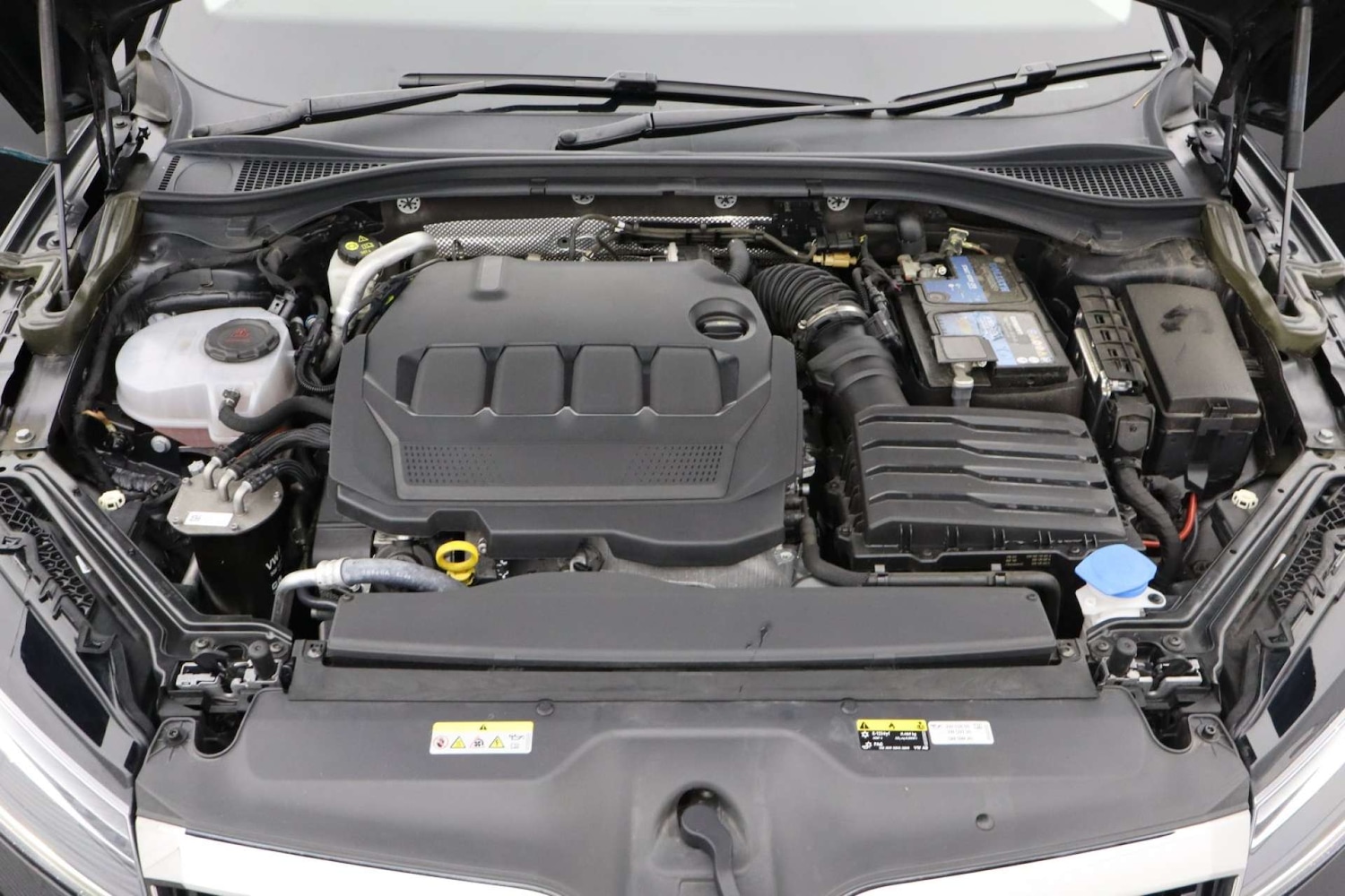 Used Skoda Superb 2023 for sale - 76182610: Photo 57