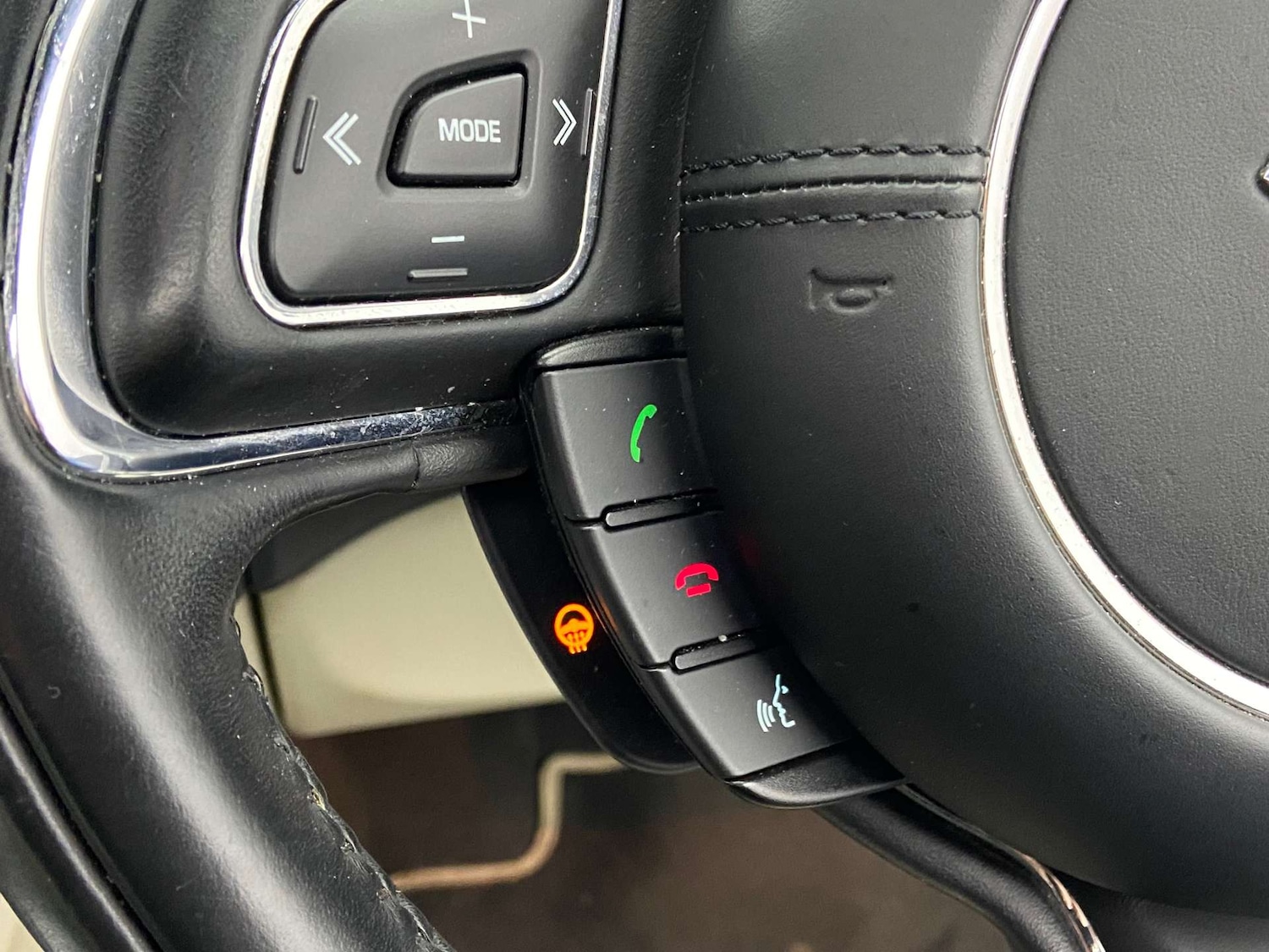 Used Jaguar XJ 2016 for sale - 76741533: Photo 30