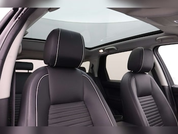 Used Land Rover Discovery Sport 2017 for sale - 78881922: Photo