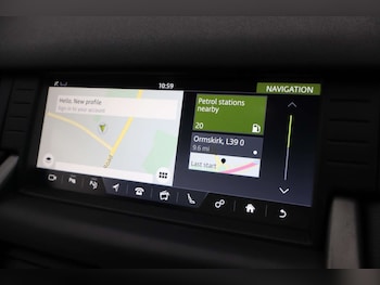Used Land Rover Discovery Sport 2017 for sale - 78881922: Photo