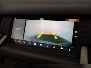 Used Land Rover Discovery Sport 2017 for sale - 78881922: Photo