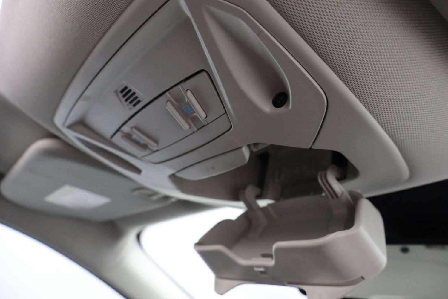 Used Ford Kuga 2015 for sale - 76481378: Photo 23