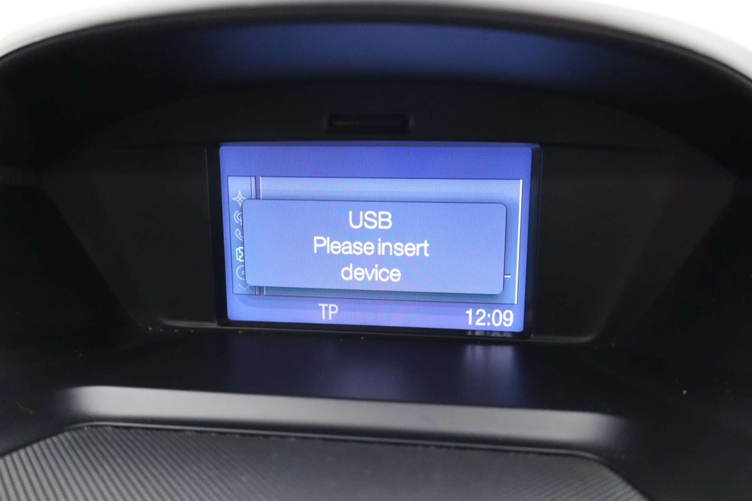 Used Ford Kuga 2015 for sale - 76481378: Photo 57