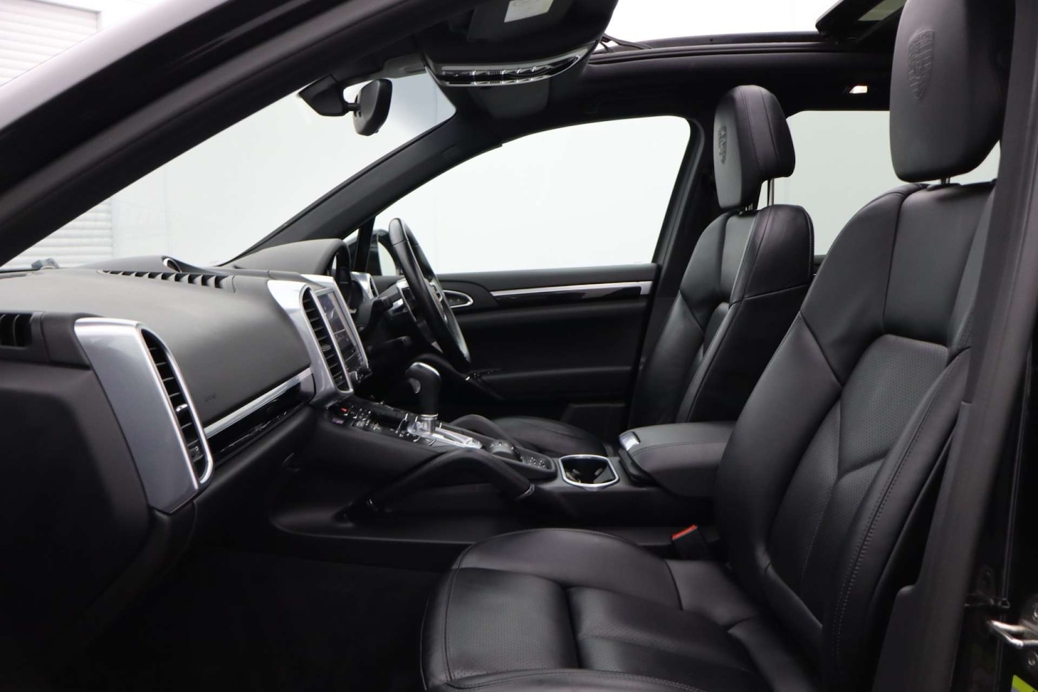 Used Porsche Cayenne 2017 for sale - 77061746: Photo 11