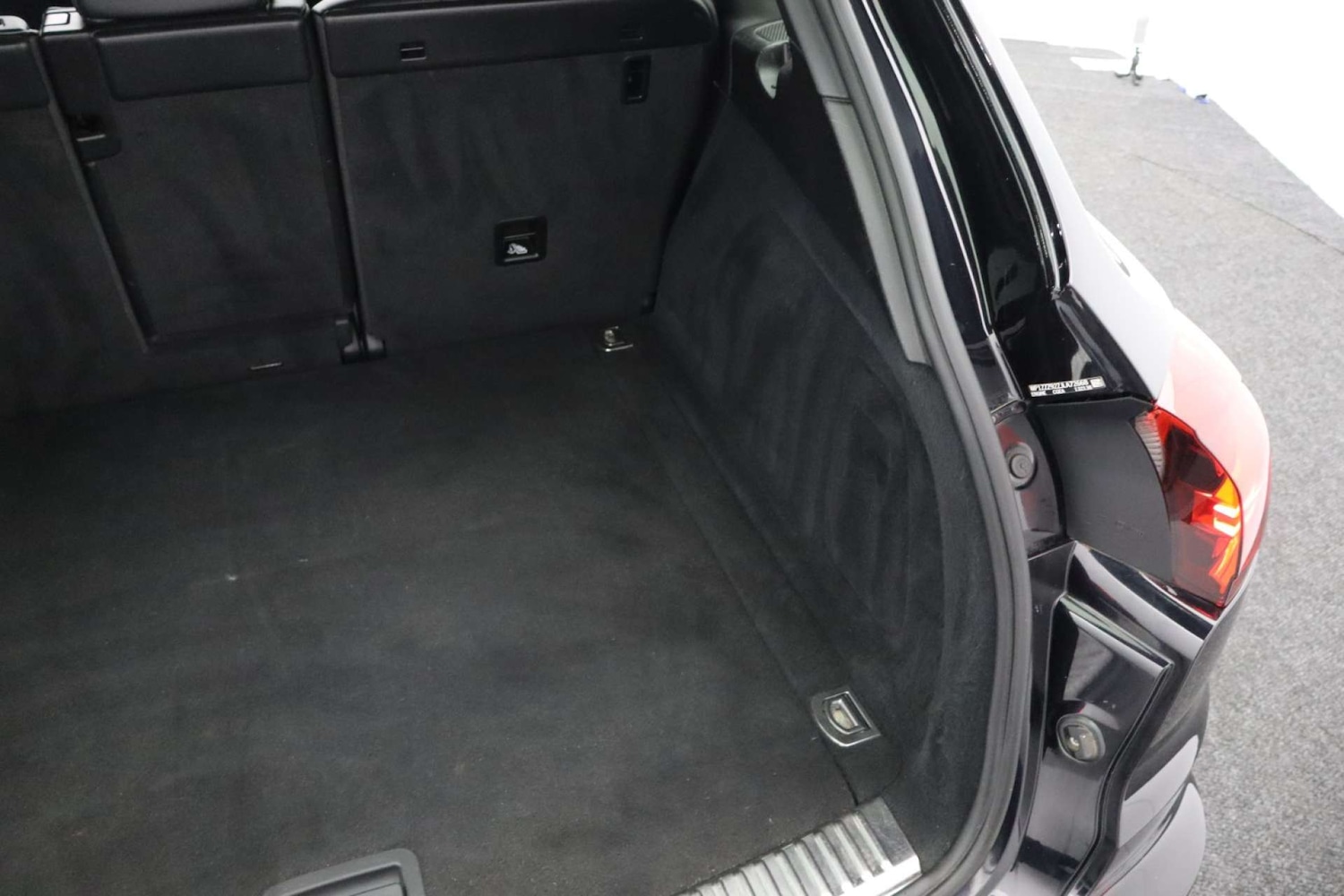 Used Porsche Cayenne 2017 for sale - 77061746: Photo 27