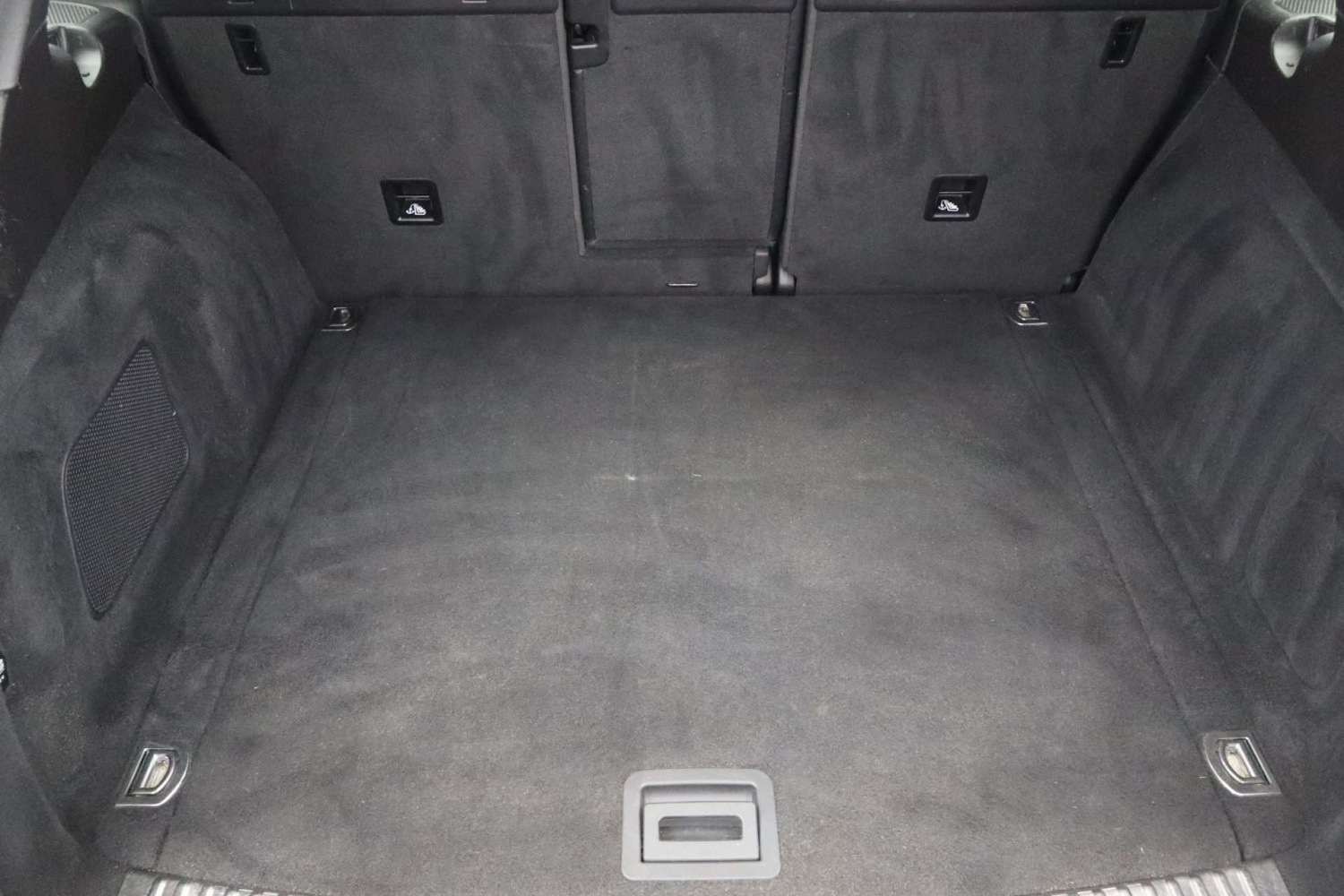 Used Porsche Cayenne 2017 for sale - 77061746: Photo 28