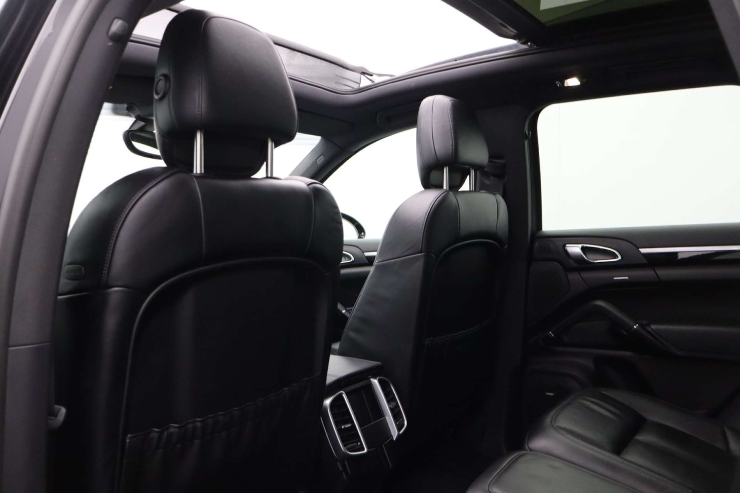 Used Porsche Cayenne 2017 for sale - 77061746: Photo 34