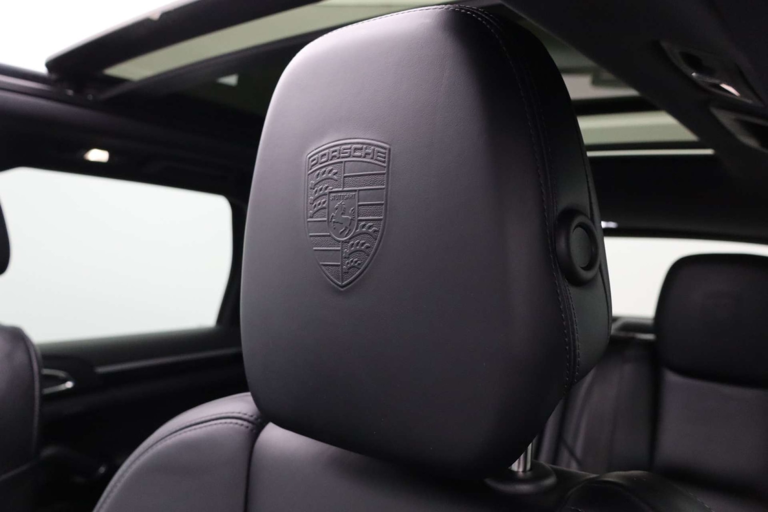 Used Porsche Cayenne 2017 for sale - 77061746: Photo 38