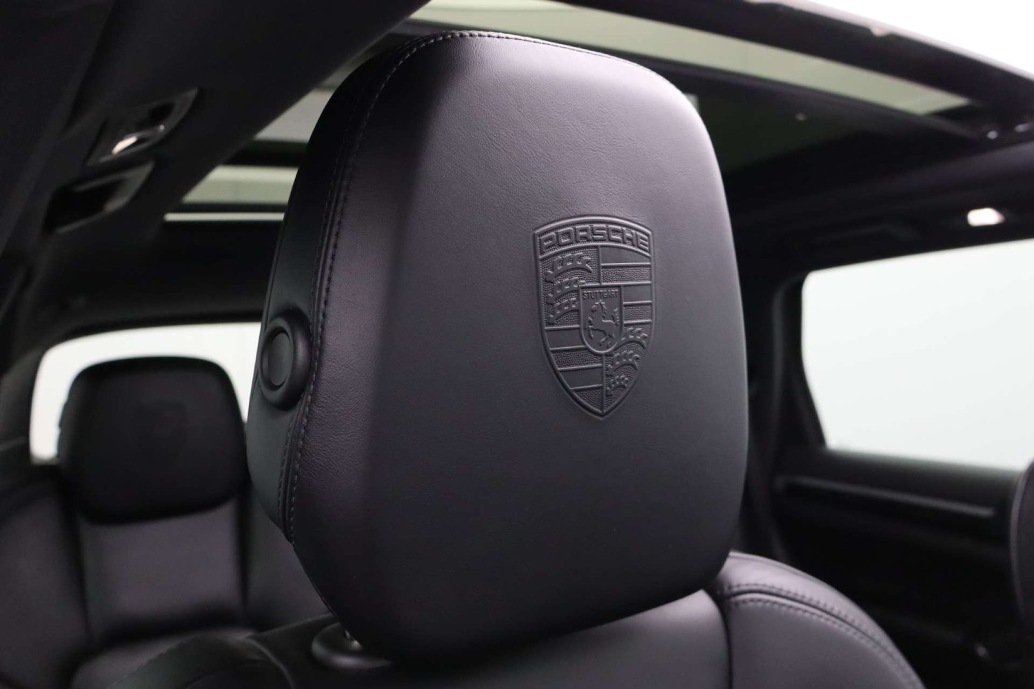 Used Porsche Cayenne 2017 for sale - 77061746: Photo 44