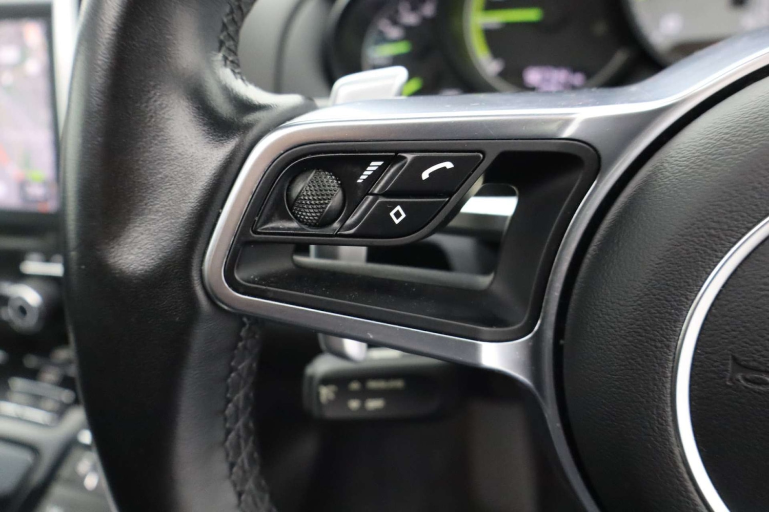 Used Porsche Cayenne 2017 for sale - 77061746: Photo 45