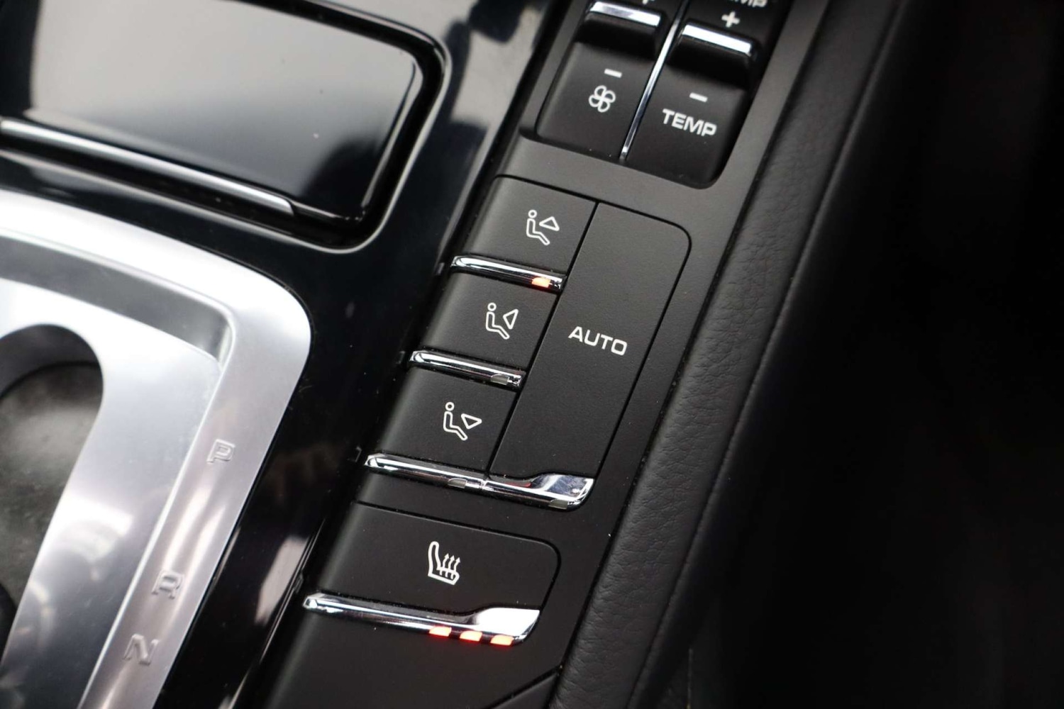 Used Porsche Cayenne 2017 for sale - 77061746: Photo 60