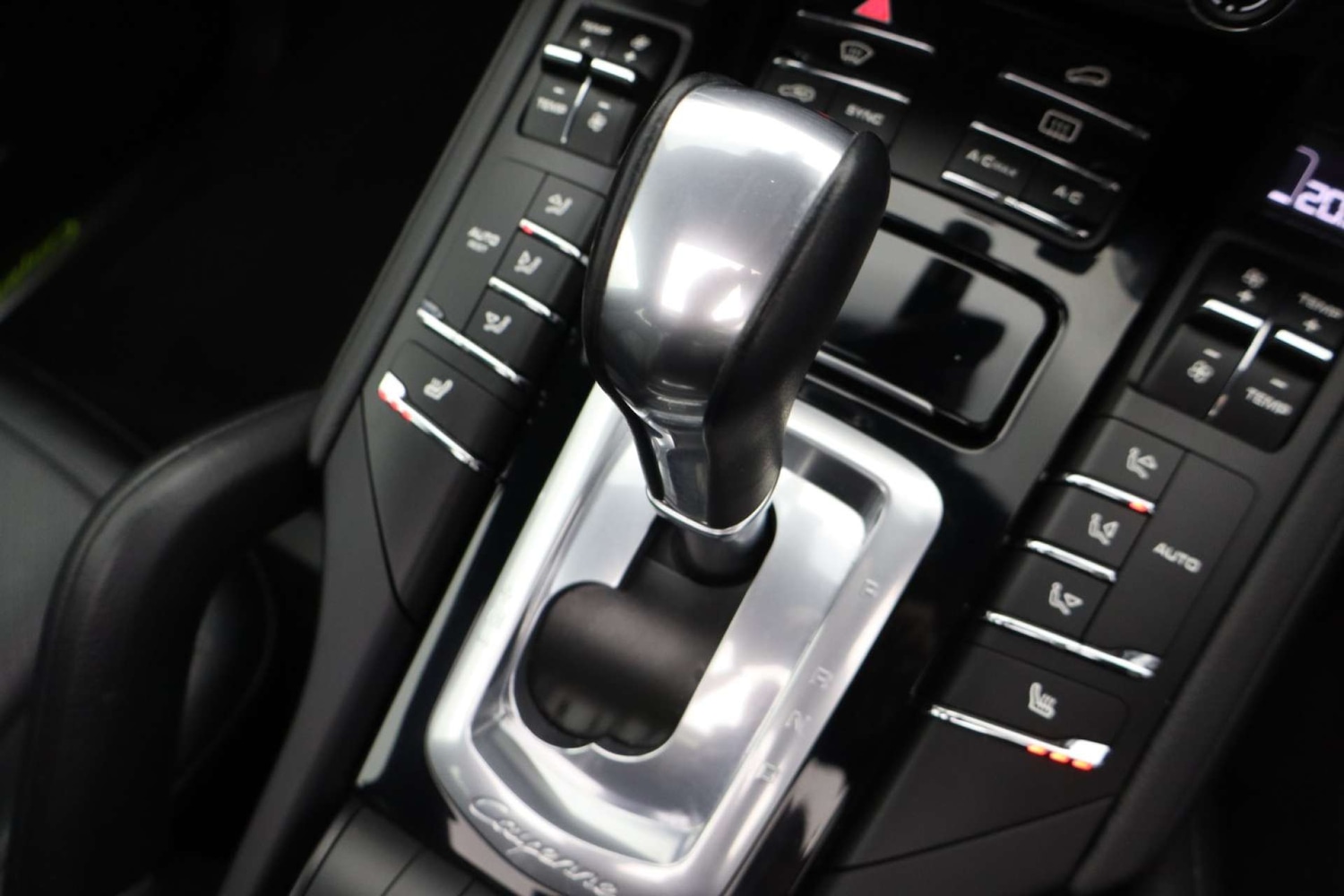 Used Porsche Cayenne 2017 for sale - 77061746: Photo 62