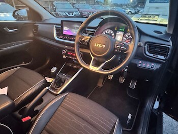 Used Kia Stonic 2023 for sale - 77423738: Photo