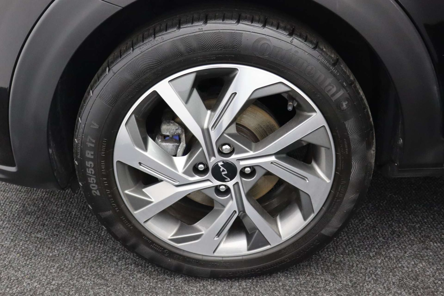 Used Kia Stonic 2023 for sale - 77423738: Photo 54