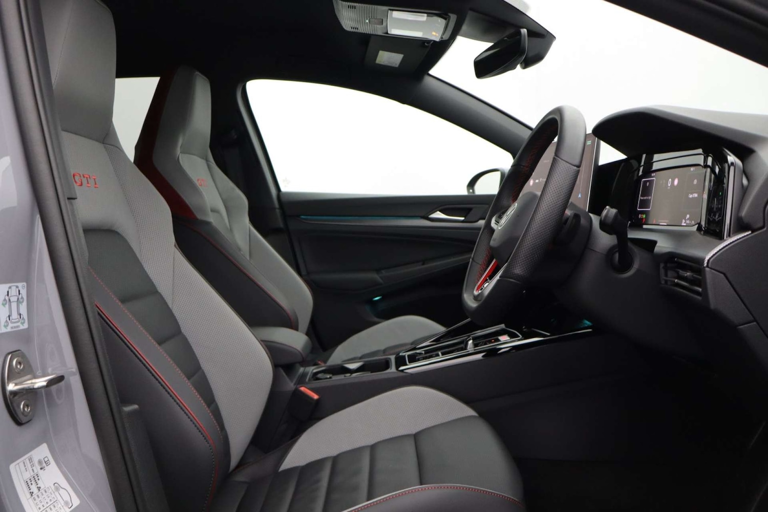 Used Volkswagen Golf 2025 for sale - 76980027: Photo 11