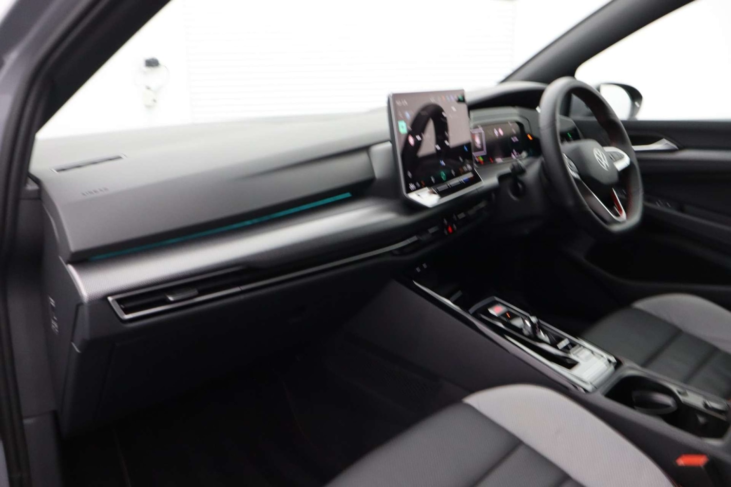 Used Volkswagen Golf 2025 for sale - 76980027: Photo 33