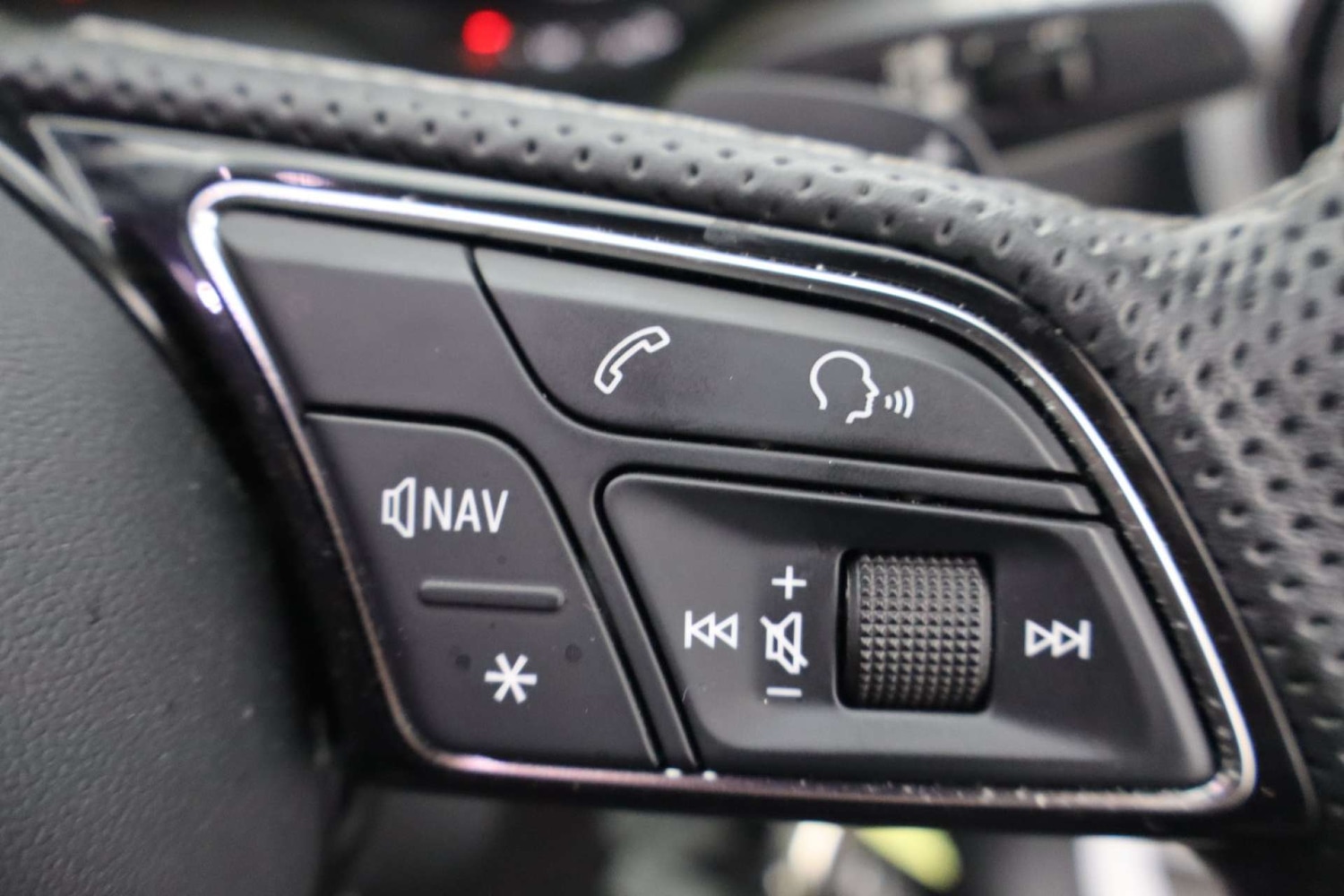 Used Audi Q2 2023 for sale - 77995242: Photo 32