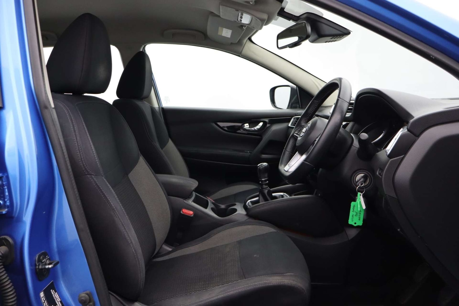 Used Nissan Qashqai 2017 for sale - 76682734: Photo 2